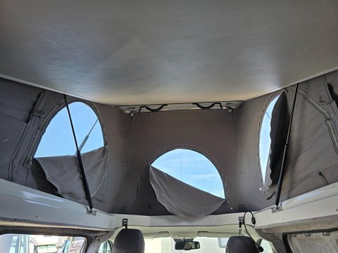 Mercedes-Benz Vito Camper Van 19