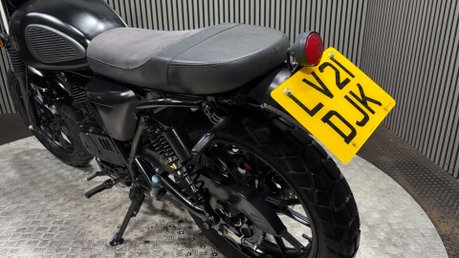 Mutt FSR 2021 ONLY 7K MODERN RETRO 125CC LEARNER BIKE LONG MOT 32
