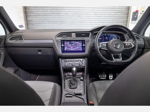 Volkswagen Tiguan 1.5 TSI EVO R-Line Tech DSG Euro 6 (s/s) 5dr 2