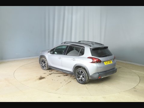 Peugeot 2008 PURETECH S/S GT LINE 5