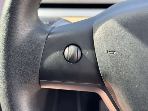 Tesla Model 3 Model 3 Long Range AWD 4WD 4dr 37