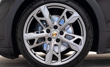 Porsche Taycan 4 CROSS TURISMO 21