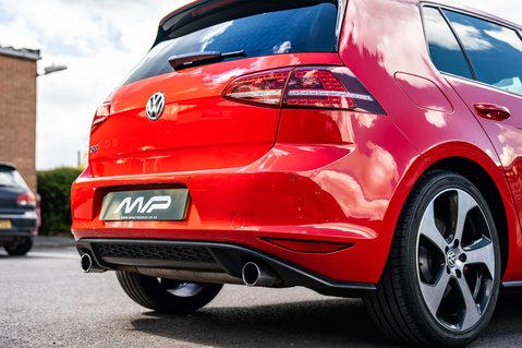 Volkswagen Golf 2.0 Golf GTi Semi-Auto 5dr 36