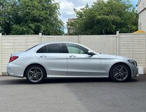 Mercedes-Benz C Class 2.0 C300d AMG Line (Premium) Saloon 4dr Diesel G-Tronic+ Euro 6 (s/s) (245 6