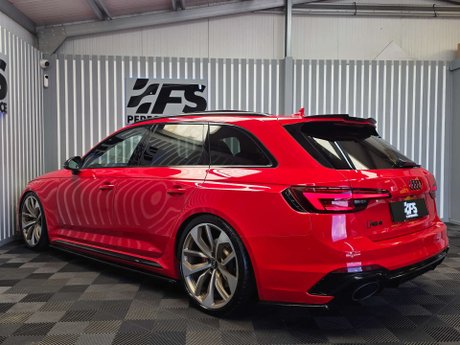 Audi RS4 2.9 TFSI V6 Estate 5dr Petrol Tiptronic quattro Euro 6 (s/s) (450 ps) 4