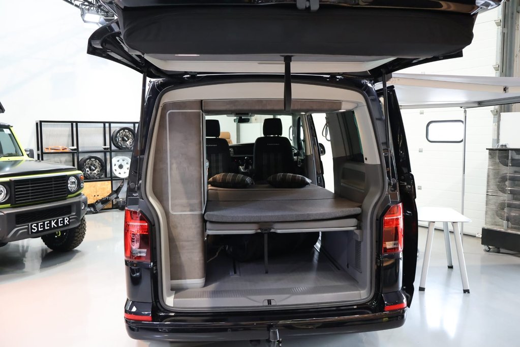 Volkswagen California OCEANI 4MOTION DSG HUGE SPEC VERY RARE  5 YEAR WARRANTY FROM NEW  4 BERTH 47