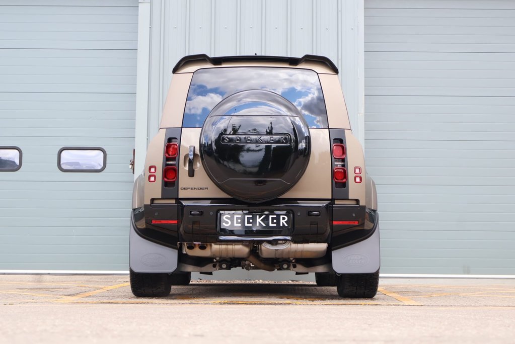 Land Rover Defender 90 DEMO  HARD TOP 350  X-DYNAMIC HSE s 20k spend inc genuine rear seat   6