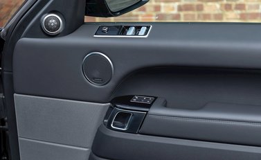 Land Rover Range Rover Sport 4.4 SDV8 Autobiography Dynamic 22