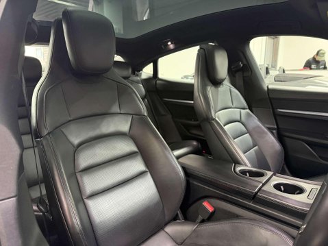 Porsche Taycan Performance Plus 93.4kWh 4S Saloon 4dr Electric Auto 4WD (571 ps) 25