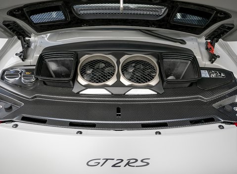 Porsche 911 (991) GT2 RS 36