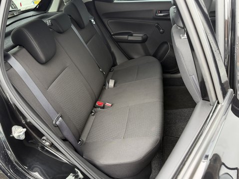 Suzuki Swift 1.2 Dualjet 83 12V Hybrid SZ-L 5dr 35