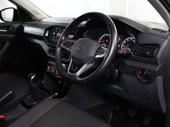 Volkswagen T-Cross SE TSI 5