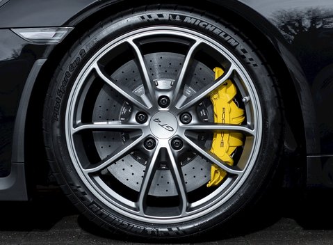 Porsche Cayman GT4 10