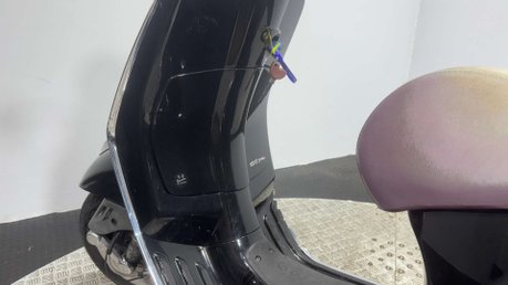 Piaggio Vespa Primavera 2017 22K GOOD RUNNING PROJECT SCOOTER 125CC LEARNER BIKE 16