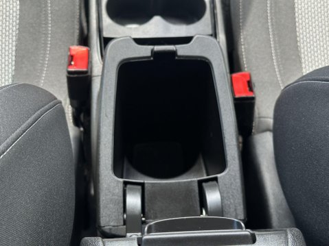 Vauxhall Grandland X 1.2 Turbo SE Premium Euro 6 (s/s) 5dr 35