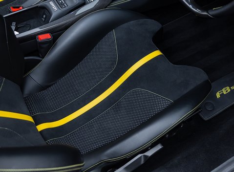 Ferrari F8 Spider 17