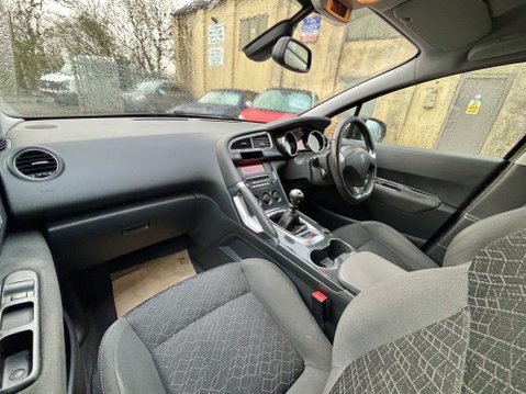 Peugeot 3008 HDI ACTIVE FSH 10