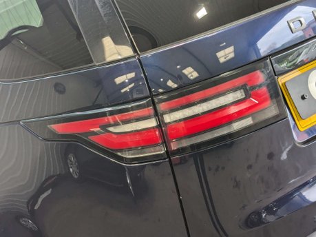 Land Rover Discovery 3.0 Discovery HSE TD6 Auto 4WD 5dr 42