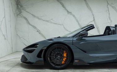 McLaren 765LT Spider 54