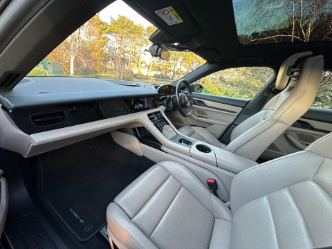 Porsche Taycan Performance Plus 93.4kWh 4 Cross Turismo Auto 4WD 5dr (11kW Charger) 32