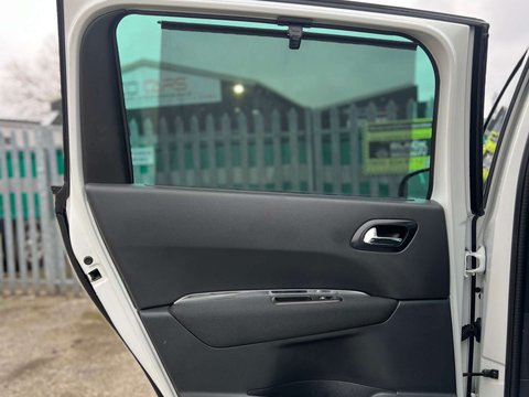 Peugeot 5008 1.6 5008 Allure Blue HDi S/S 5dr 50