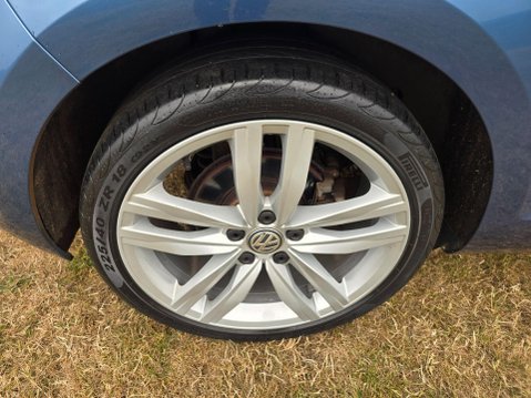 Volkswagen Golf 2.0 TDI BlueMotion Tech GT Edition Euro 6 (s/s) 3dr 32