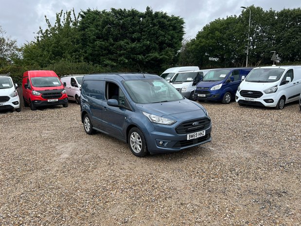 Ford Transit Connect SWB L1H1 Low Roof Limited 200 Alloys H/Seats Ply Sensors EURO 6 NO VAT 4