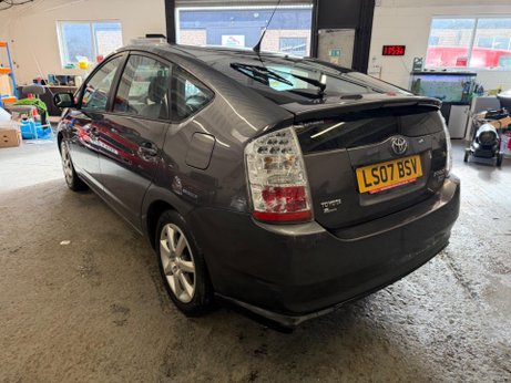 Toyota Prius 1.5 T Spirit CVT 5dr 3