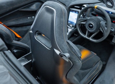 McLaren 765LT Spider 22