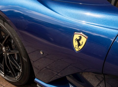 Ferrari 812 Superfast 26