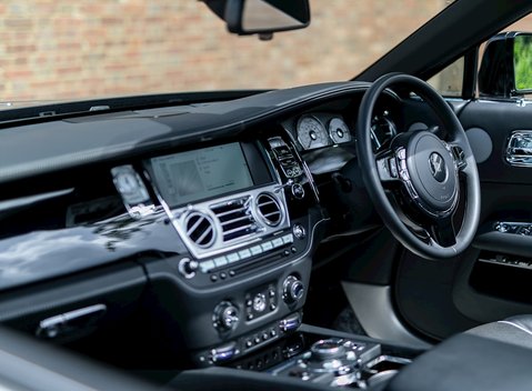 Rolls-Royce Dawn 18
