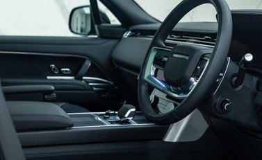 Land Rover Range Rover D350 FIRST EDITION 13