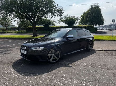 Audi RS4 4.2 RS 4 FSI Quattro Auto 4WD 5dr
