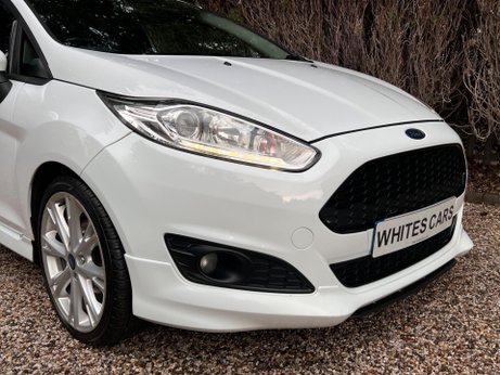 Ford Fiesta 1.0T EcoBoost Zetec S Euro 6 (s/s) 3dr 36