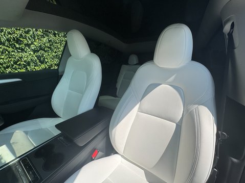 Tesla Model Y (Dual Motor) Performance SUV 5dr Electric Auto 4WDE (426 bhp) 8