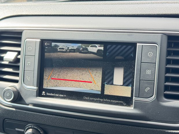 Vauxhall Vivaro SWB L1H1 [SOLD SM] Low Roof Pro F2700 Air Con Nav Sensors EURO 6 29