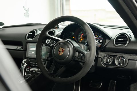 Porsche 718 Cayman 4.0 GT4 PDK Euro 6 (s/s) 2dr 23