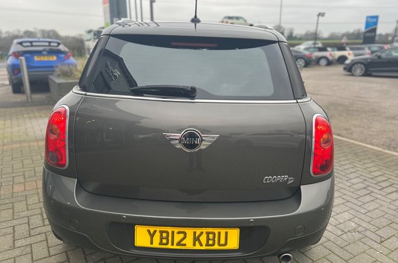 Mini Countryman COOPER D ALL4 HUGE SPEC 8
