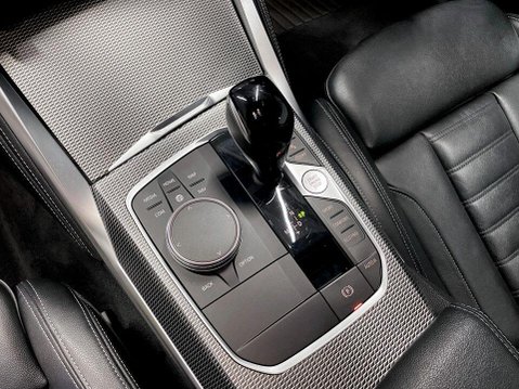 BMW 4 Series 2.0 420i M Sport Coupe 2dr Petrol Auto Euro 6 (s/s) (184 ps) Air Con - Allo 17