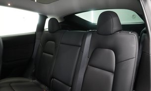 Tesla Model Y LONG RANGE AWD Solid Black One Owner Premium Sound Pano Roof VAT Q 17