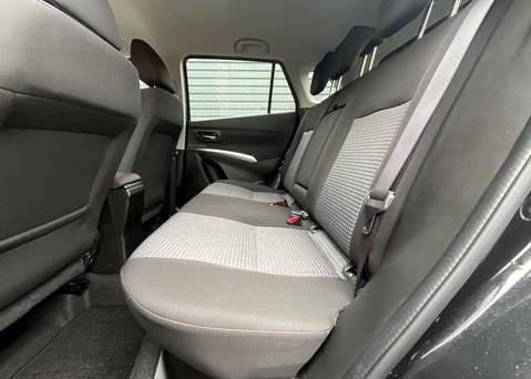 Suzuki SX4 S-Cross MOTION BOOSTERJET MHEV 17