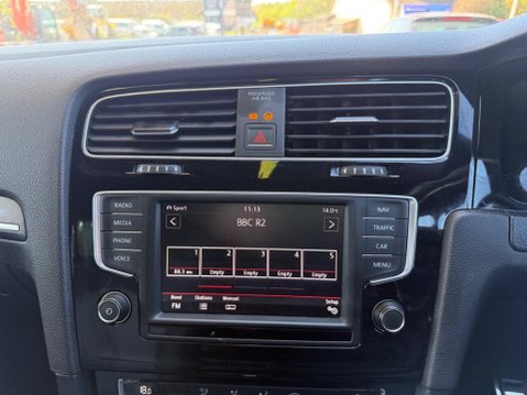 Volkswagen Golf 2.0 TDI BlueMotion Tech R-Line DSG Euro 6 (s/s) 5dr 15