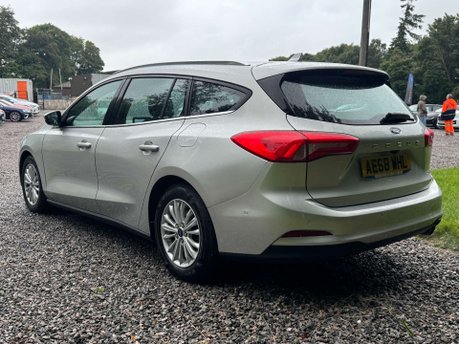 Ford Focus 1.0 Focus Titanium Auto 5dr 9