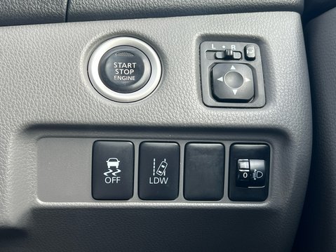 Mitsubishi L200 DI-D CHALLENGER DCB 37
