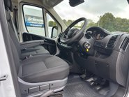 Peugeot Boxer 35 L3H2 Professional 140 ps Panel Van 16