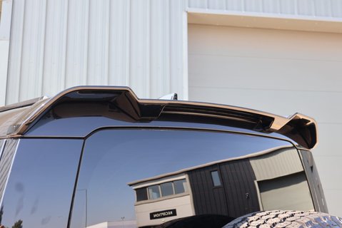 Land Rover Defender 110 D250 HARD TOP SE MHEV styled by Seeker BIG SPEC 14