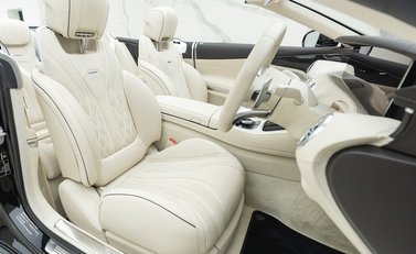 Mercedes-Benz S63 Cabriolet 11