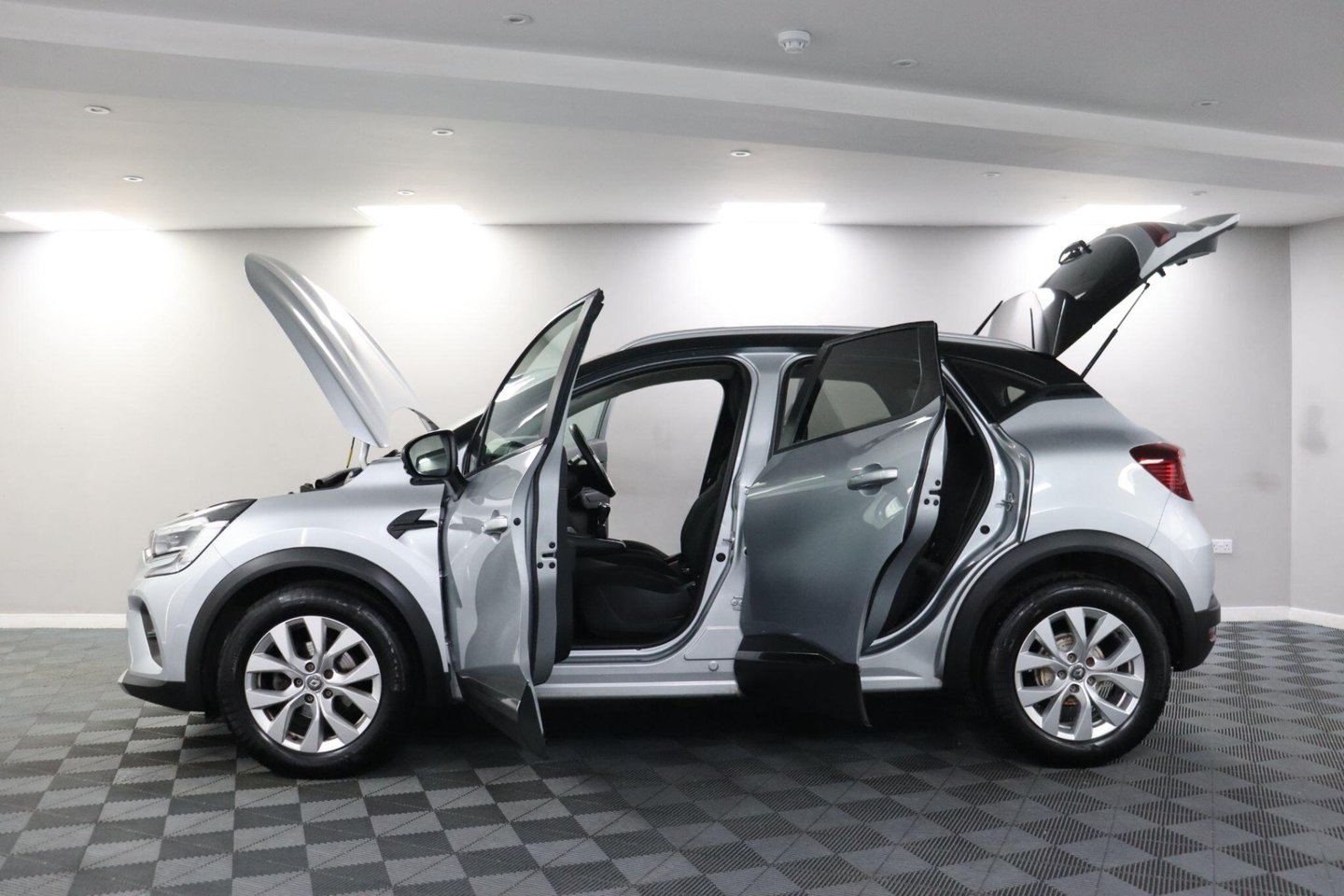 2021 Renault Captur — image 15
