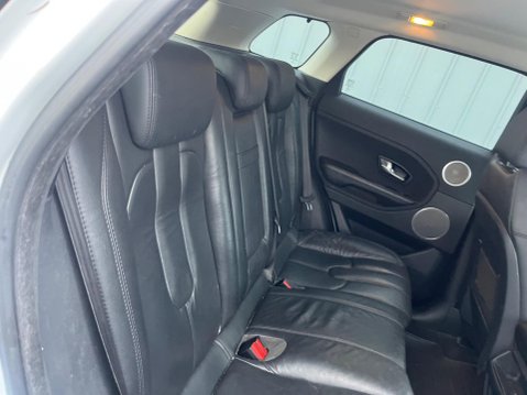 Land Rover Range Rover Evoque 2.2 SD4 Pure 4WD Euro 5 (s/s) 5dr 32