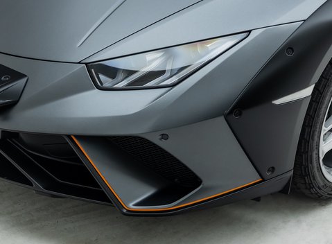 Lamborghini Huracan STERRATO 28